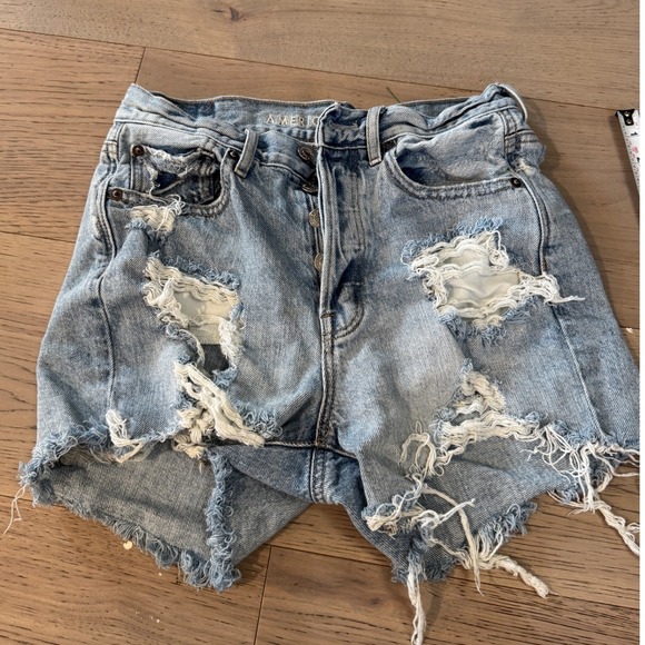 American Eagle Outfitters Pants - American Eagle Outfitters Distressed Denim Boyfriend Shorts Light Wash Size‎ 2